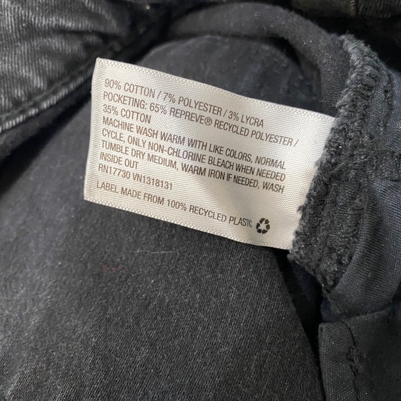 Universal Thread Jeans - Picture 6 of 8